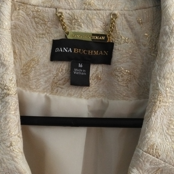 Dana Buchman Cream Blazer with Notched Lapels and Tailored Fit Size 16 - Picture 2 of 4